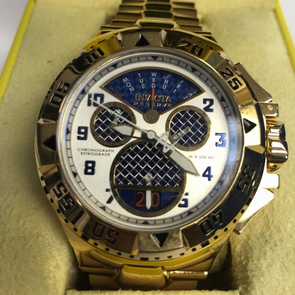 Invicta Reserve Excursion  Display Model - Picture 2 of 2